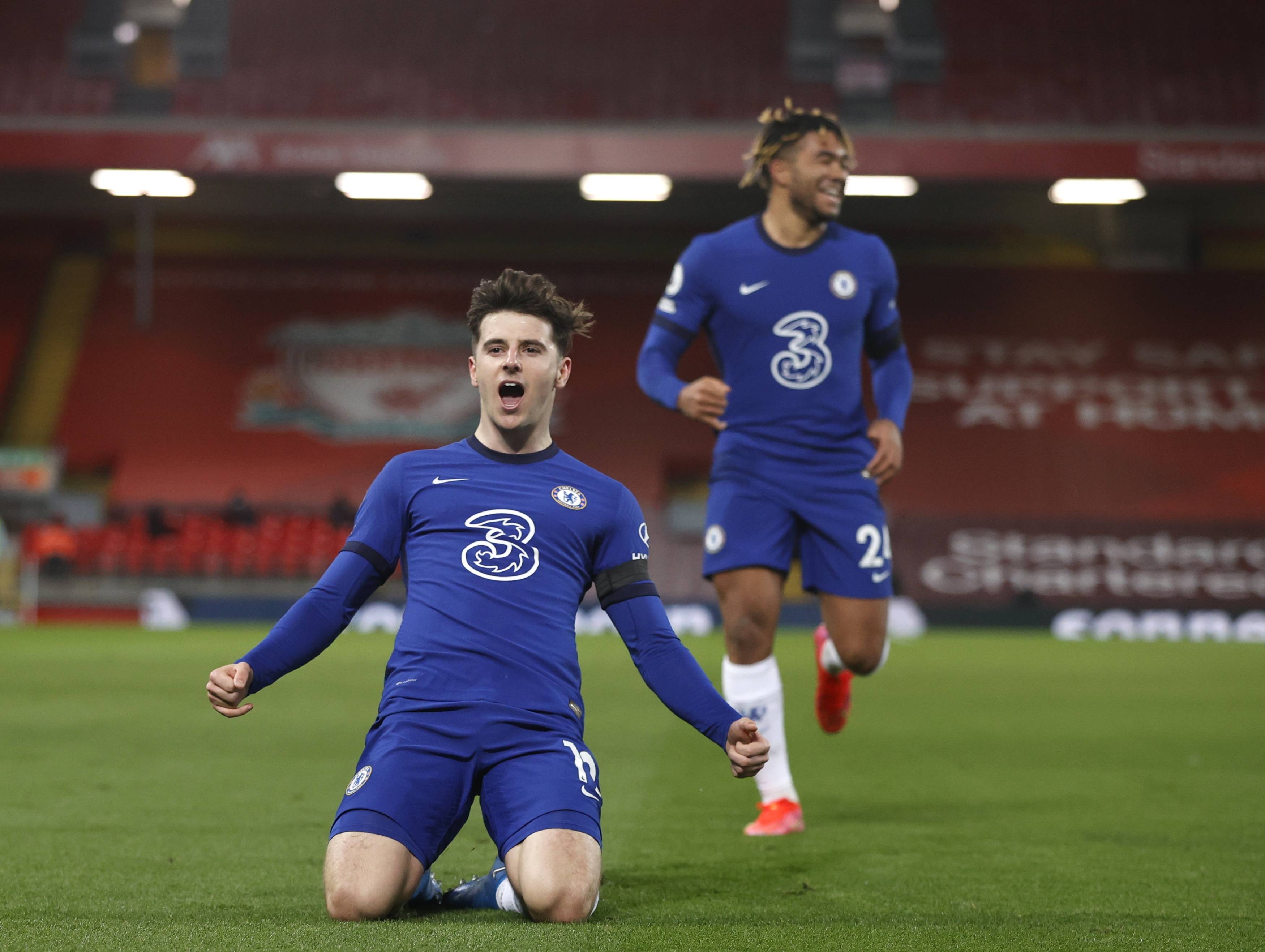 更是球员个 更是球员个